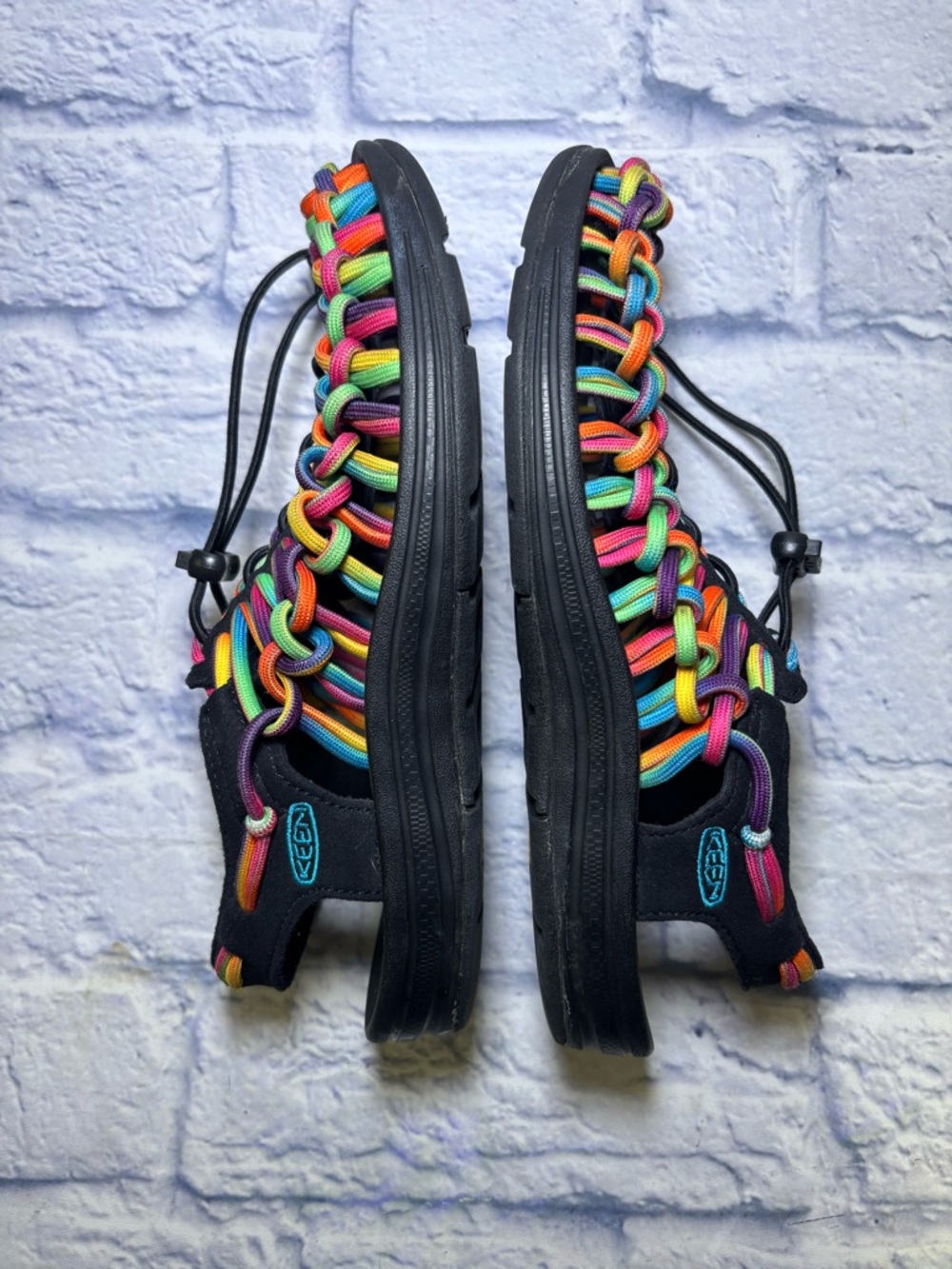 KEEN Uneek Tie-Dye Slip-On Sandals Womens 7 US Colorful Paracord Drawstring - Picture 10 of 13